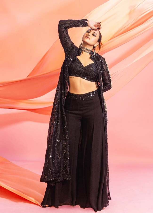 Sonakshi-Sinha-13.jpg 14