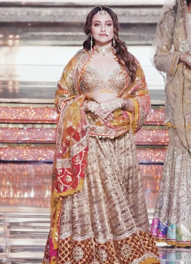 Sonakshi-Sinha-20.jpg 21