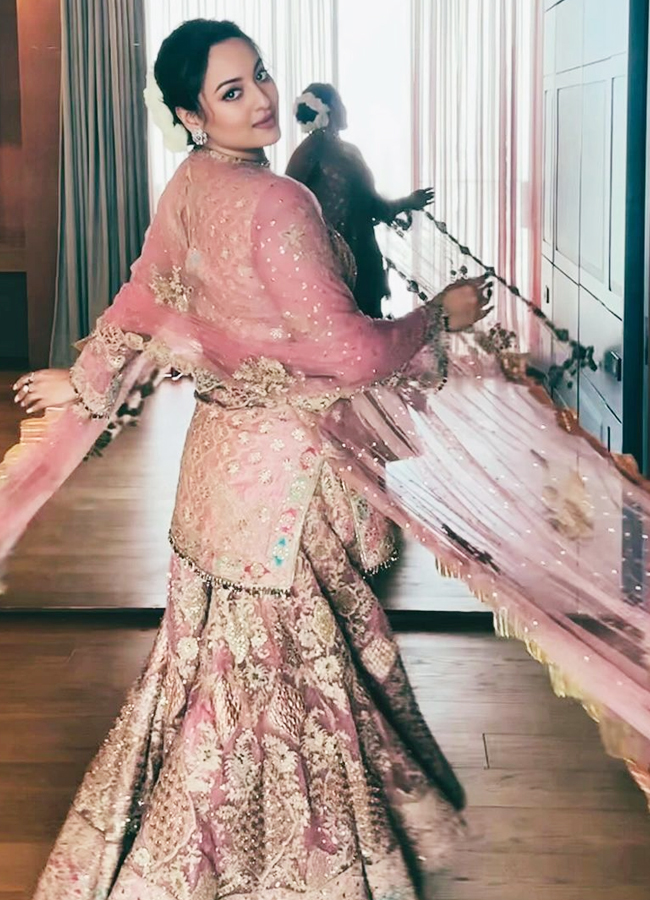 Sonakshi-Sinha-27.jpg 28