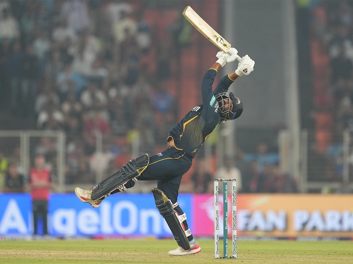 024_20T20_20cricket_20match_20between_20Mumbai_20Indians_20and_20Gujarat_20Titans_20at_20Narendra_20Modi_20Stadium-19.jpg 19
