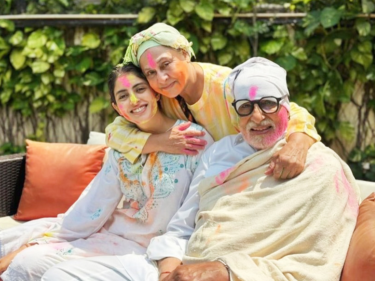 Amitabh-Bachchan_Jaya-Bachchan.jpg 25