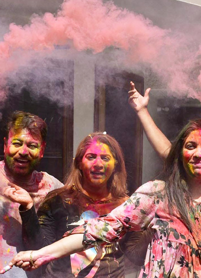 Amritsar-Holi-Fest.jpg 12