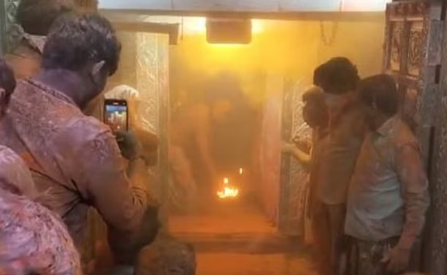Mahakal-Temple-Fire.jpg