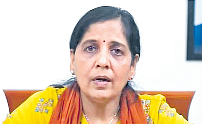 SUNITA.jpg