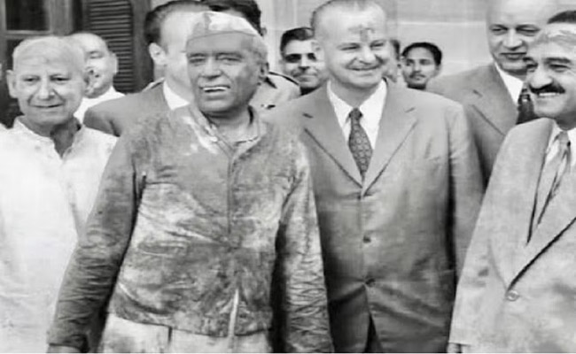 nehru.jpg