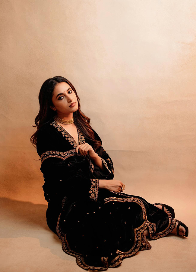 Actress_20Priyanka_20Arul_20Mohan_20Hot_20Photoshoot-10.jpg 10