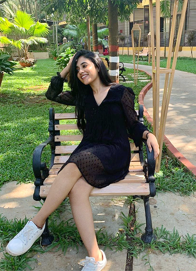 Actress_20Priyanka_20Arul_20Mohan_20Hot_20Photoshoot-13.jpg 13