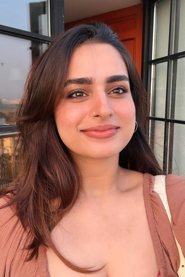 Ayesha_20Khan_20Latest_20Stunning_20Photos_13.jpg 14