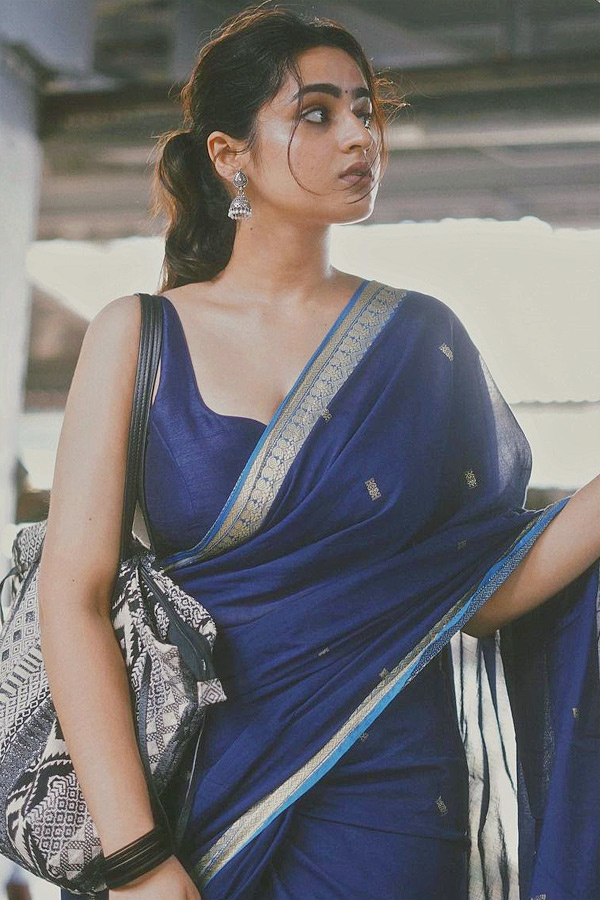 Ayesha_20Khan_20Latest_20Stunning_20Photos_4.jpg 5