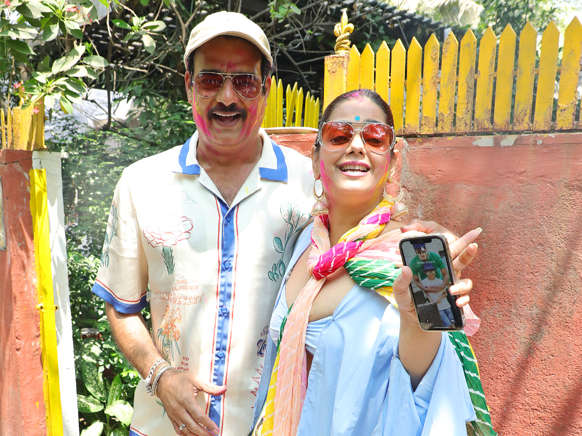 Bollywood_20celebrities_20holi_20celebrations_20Photos_3.jpg 4