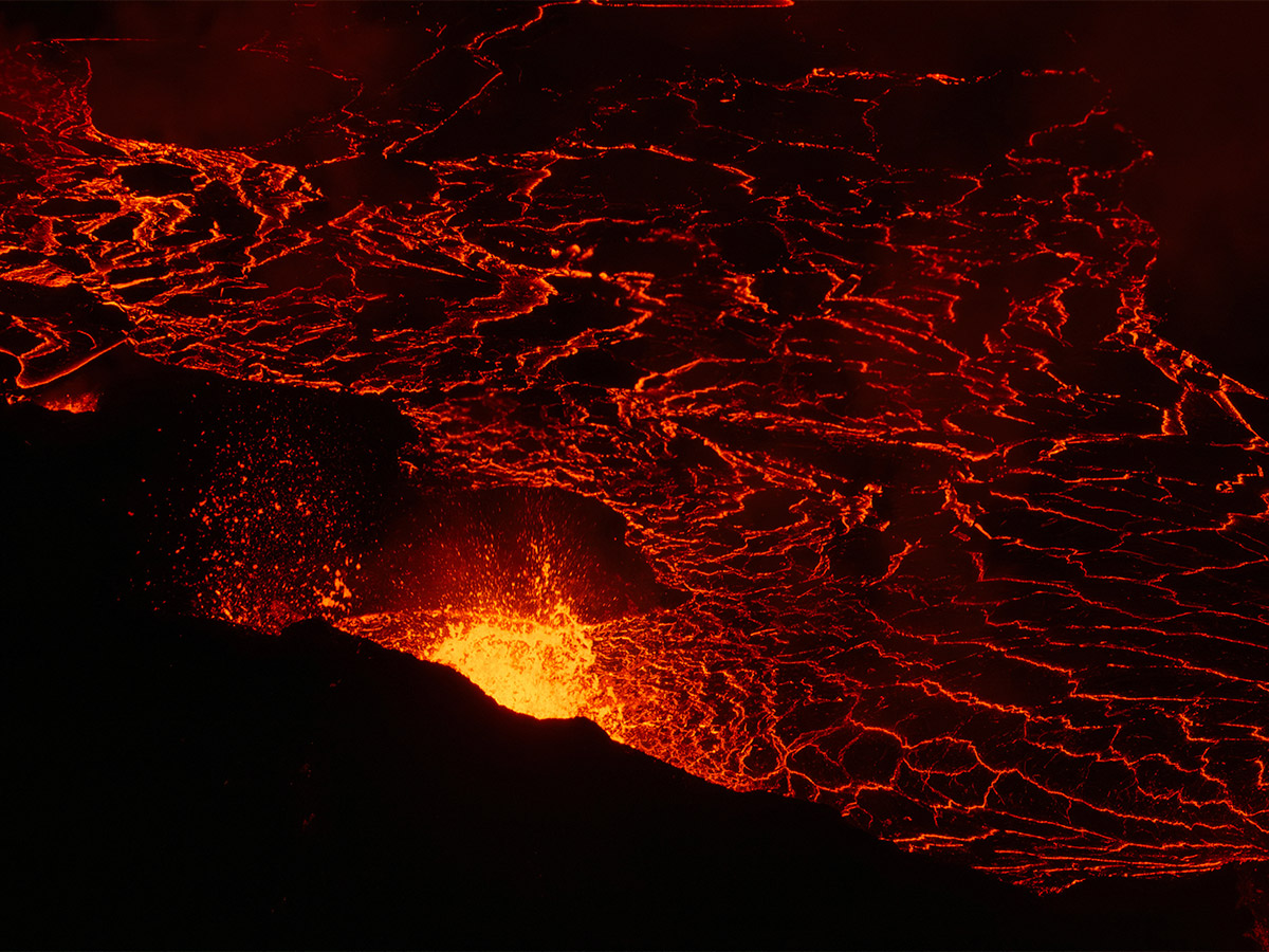 volcano_20in_20southwestern_20Iceland_20that_20erupted-15.jpg 15