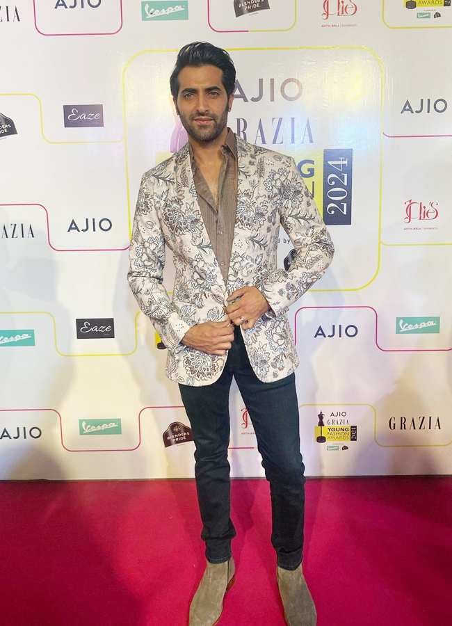 13.Akshay-Oberoi.jpg 16