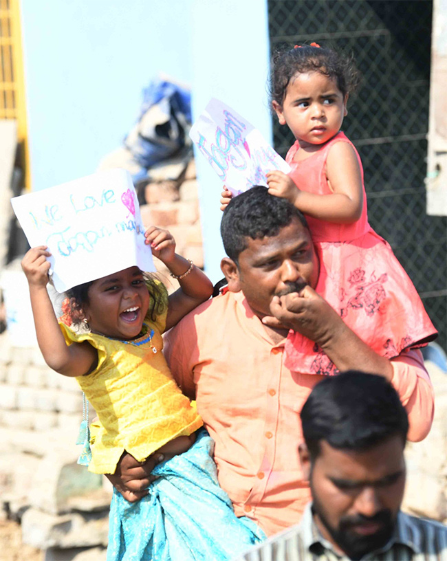 CM_20YS_20Jagan_20Memantha_20Siddham_20Public_20Meeting-3.jpg 3