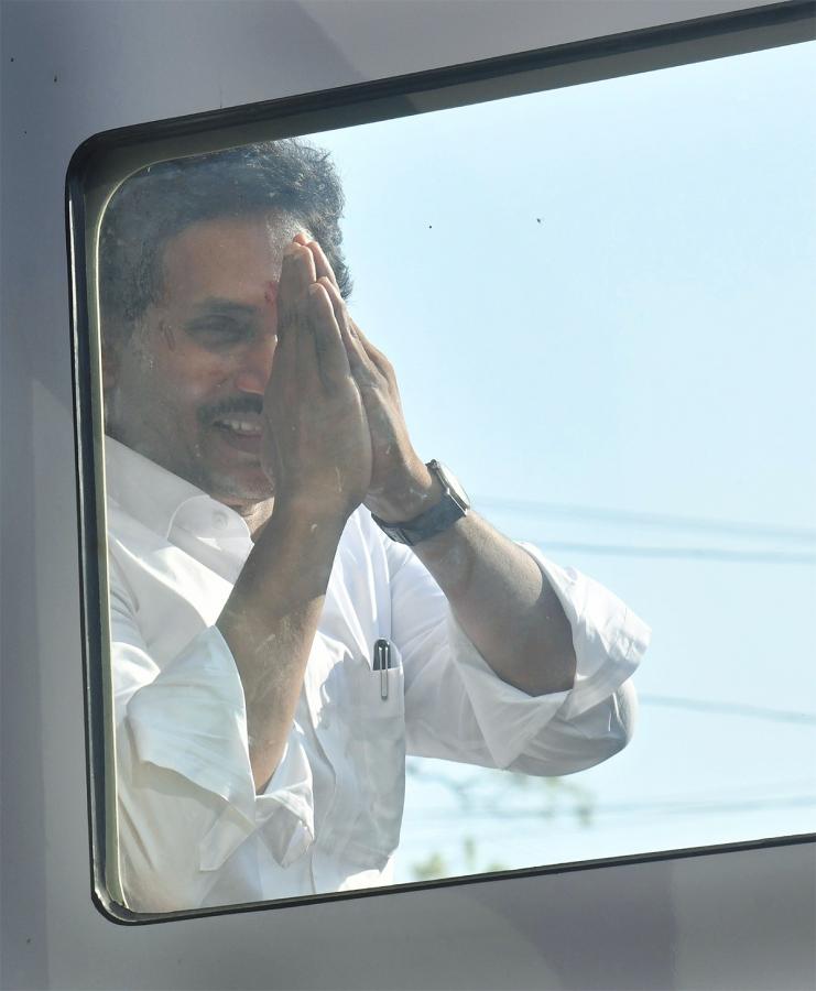 CM_20YS_20Jagan_20Memantha_20Siddham_20Public_20Meeting-79.jpg 53