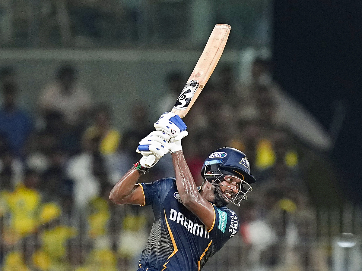 Chennai_20Super_20Kings_20Beat_20Gujarat_20Titans_20by_2063_20Runs_20Photos_4.jpg 4