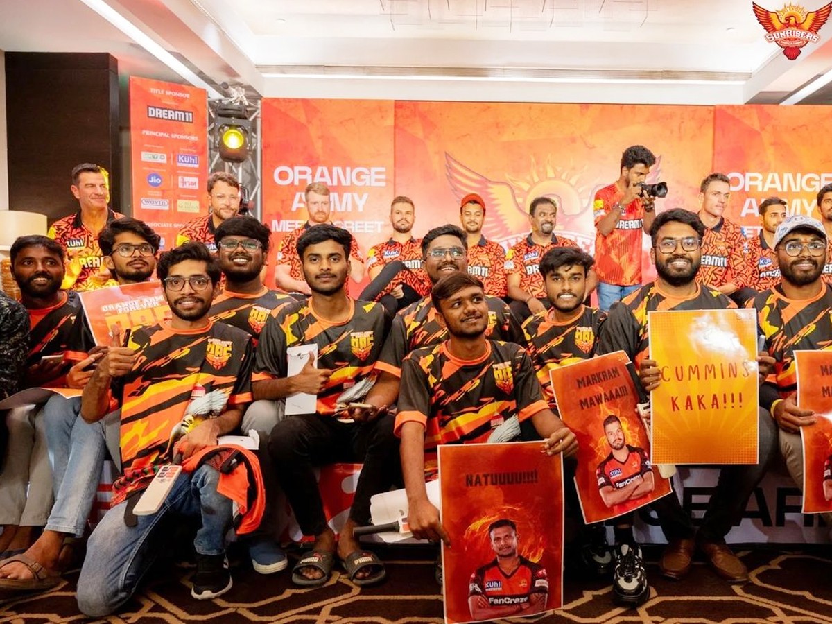 SRH-Fan-Meet-1.jpg 2