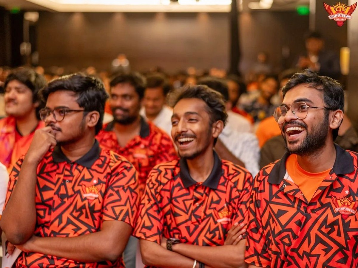 SRH-Fan-Meet-7.jpg 9