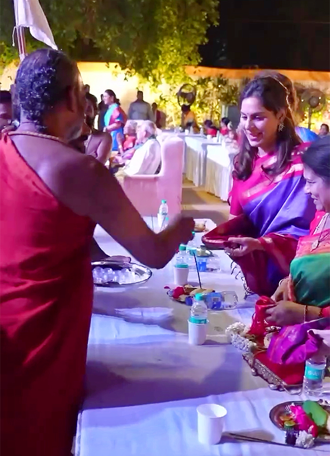 Surekha_20Konidela_20Graciously_20Hosted_20an_20Annadanam-19.jpg 19