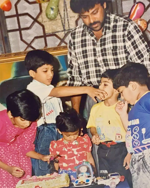 Tollywood_20Hero_20Ram_20Charan_20Unseen_20Photos-17.jpg 17