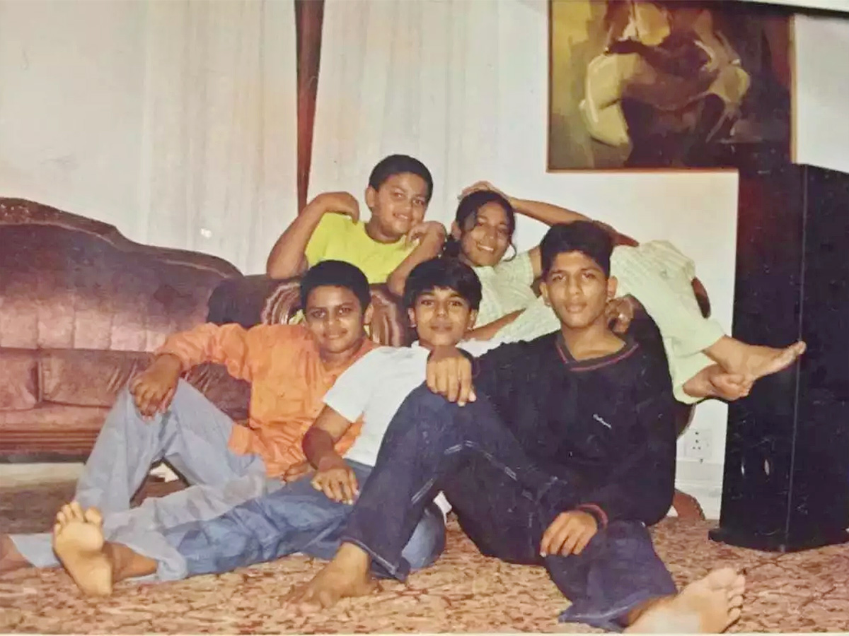 Tollywood_20Hero_20Ram_20Charan_20Unseen_20Photos-18.jpg 18
