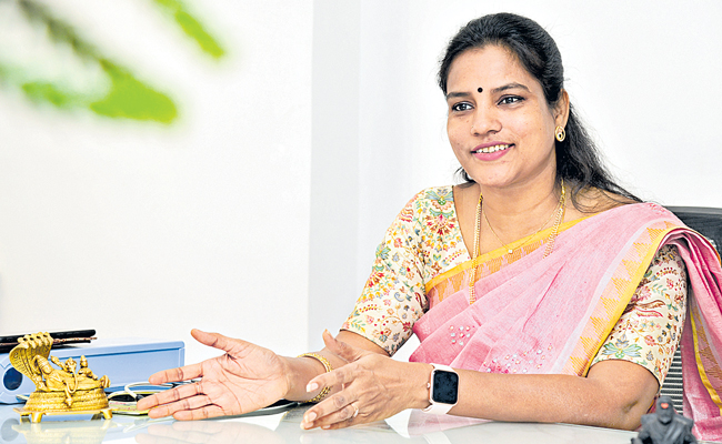 Dr-Sarala-ANI_5718.jpg