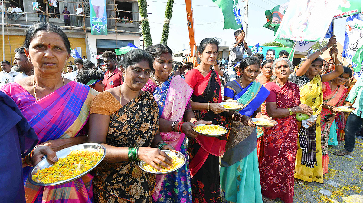 Memantha_20Siddham_20Public_20Meeting_20at_20Proddutur_20Photos-43.jpg 40