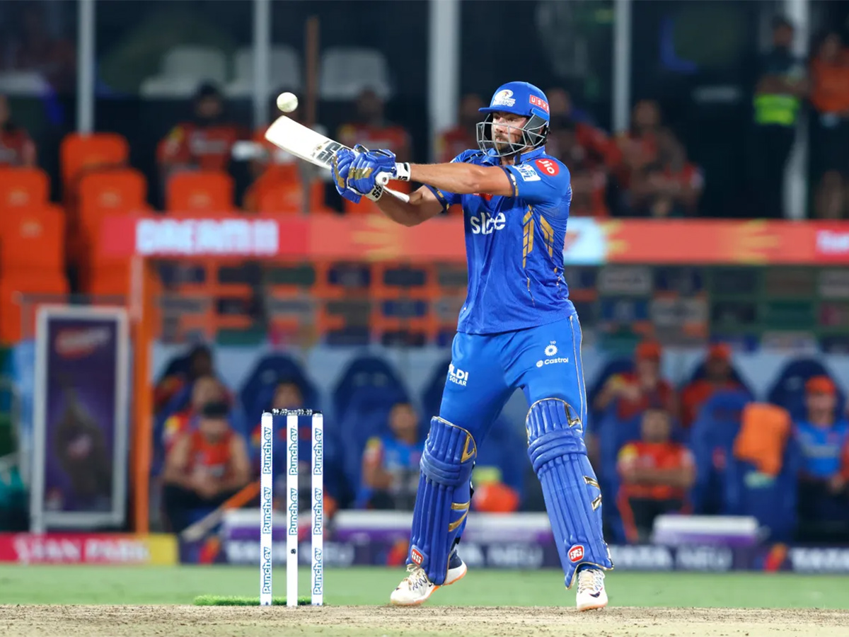 TATA_20IPL_202024_20_20tournament_20between_20Sunrisers_20Hyderabad_20and_20Mumbai_20Indians_20in_20Hyderabad-30.jpg 25