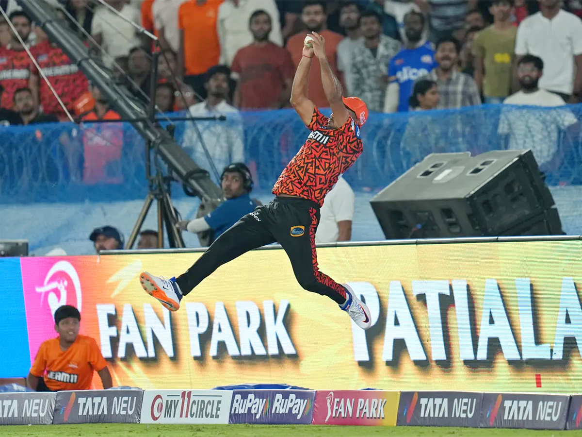 TATA_20IPL_202024_20_20tournament_20between_20Sunrisers_20Hyderabad_20and_20Mumbai_20Indians_20in_20Hyderabad-32.jpg 26