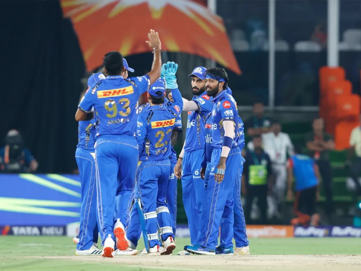TATA_20IPL_202024_20_20tournament_20between_20Sunrisers_20Hyderabad_20and_20Mumbai_20Indians_20in_20Hyderabad-7.jpg 7