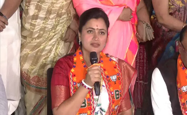 navneet.jpg
