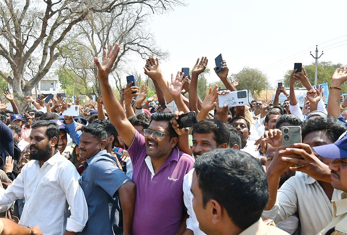 AP_20CM_20YS_20Jagan_20Memantha_20Siddham_20Day3_20at_20Kurnool_20district-3.jpg 3