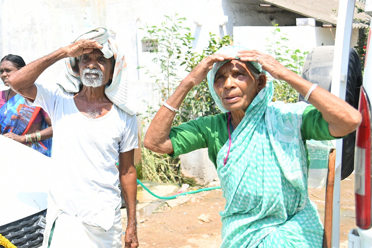 AP_20CM_20YS_20Jagan_20Memantha_20Siddham_20Day_203_20At_20Kurnool_20Photos-34.jpg 33