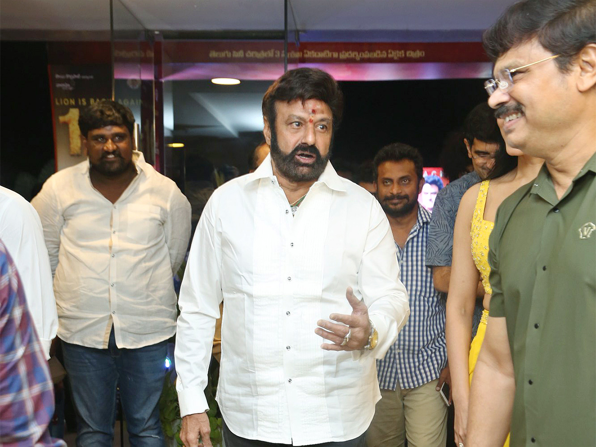 Balakrishna_20Legend_2010years_20Blockbuster_20Celebrations_20Event_20Photos-28.jpg 24