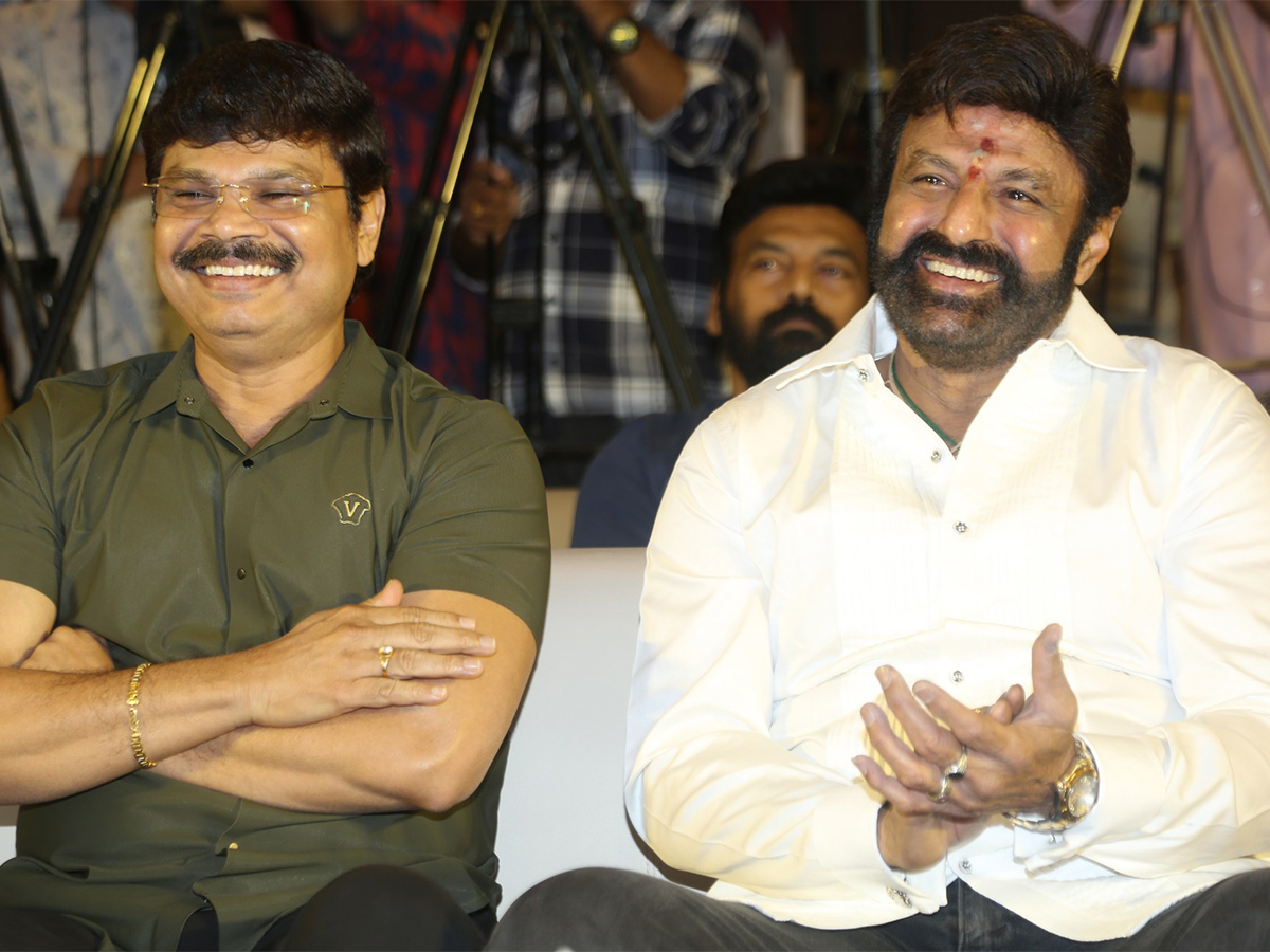 Balakrishna_20Legend_2010years_20Blockbuster_20Celebrations_20Event_20Photos-4.jpg 4