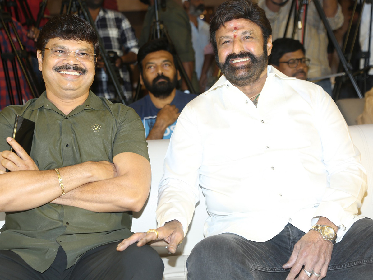 Balakrishna_20Legend_2010years_20Blockbuster_20Celebrations_20Event_20Photos-7.jpg 7