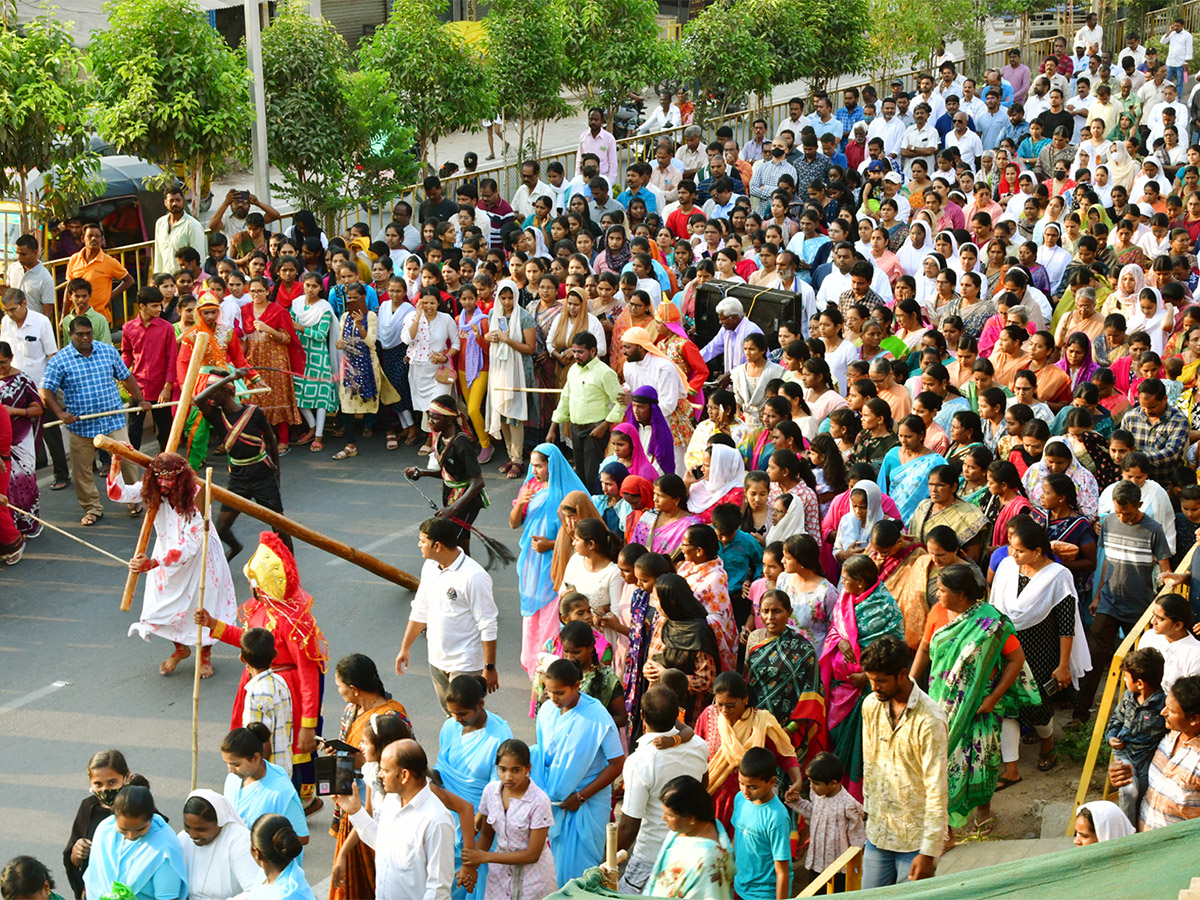 Good_20Friday_20Celebration_20in_20telugu_20states-6.jpg 5