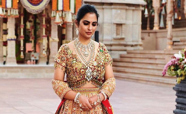 ishaambani.jpg