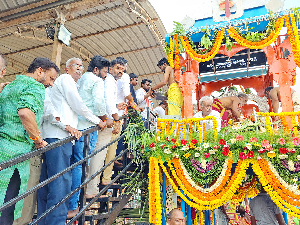 Dharmapuri_20Sri_20Lakshmi_20Narasimha_20Swamy_20Brahmotsavam-3.jpg 3