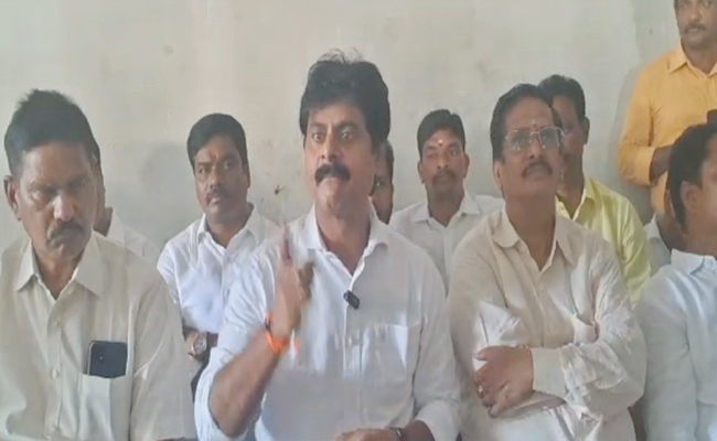Korada-Rajababu.jpg
