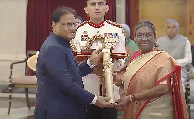 Presents-Bharat-Ratna-Awards.jpg