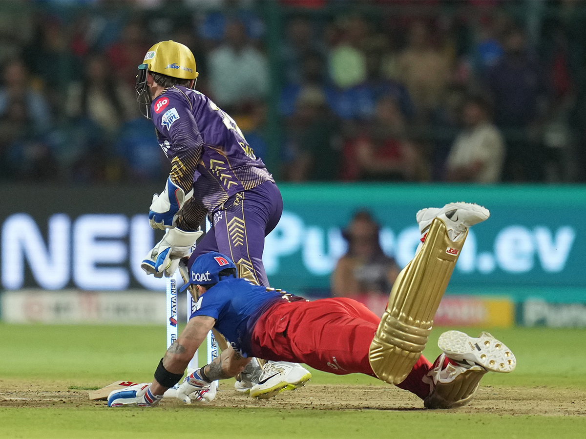 T20_20cricket_20match_20between_20Royal_20Challengers_20Bengaluru_20and_20Kolkata_20Knight_20Riders-10.jpg 10