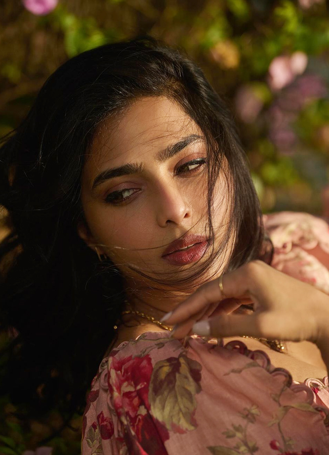 Aishwarya-11.jpg 12