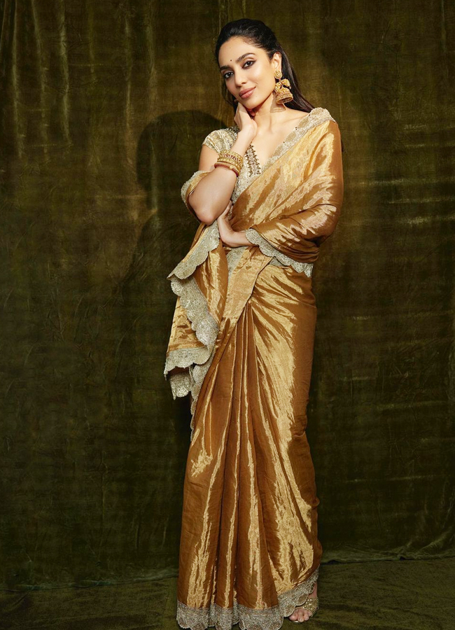 Sobhita-Dhulipala-9.jpg 10
