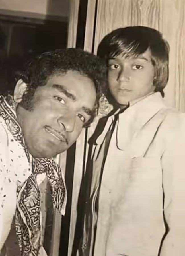 Ajay-Devgn-2.jpg 3