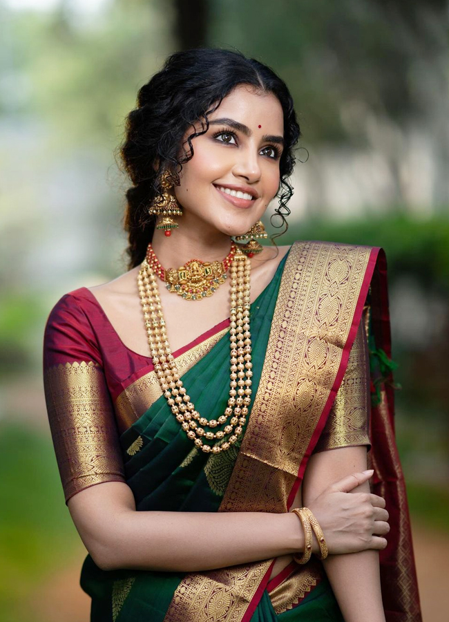 Anupama-Parameswaran-3.jpg 4