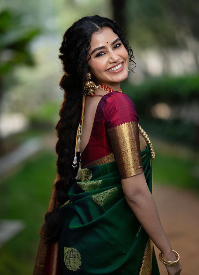 Anupama-Parameswaran-5.jpg 6