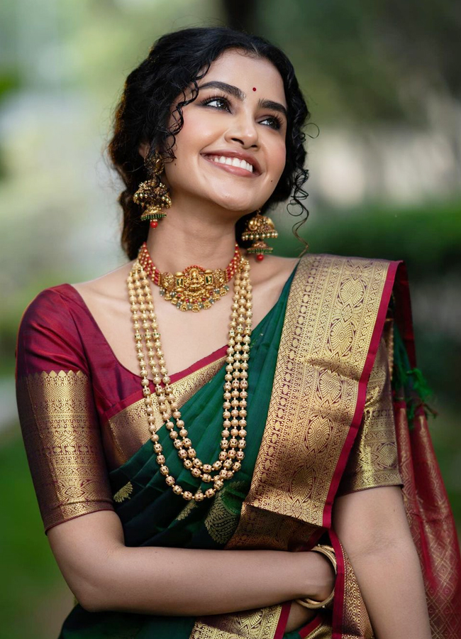 Anupama-Parameswaran-6.jpg 7