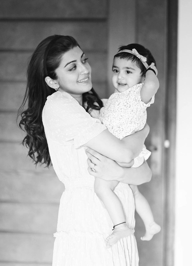 Pranita-Subhash-15.jpg 17