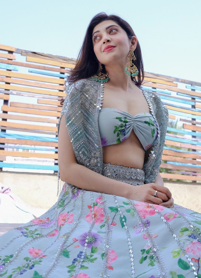 Pranita-Subhash-19.jpg 21