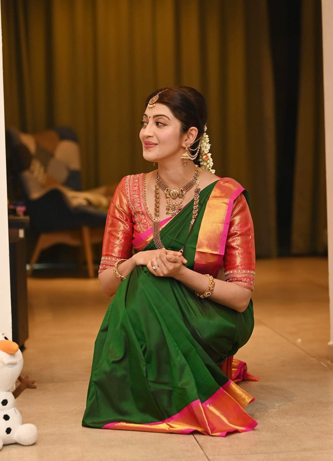 Pranita-Subhash-3.jpg 4